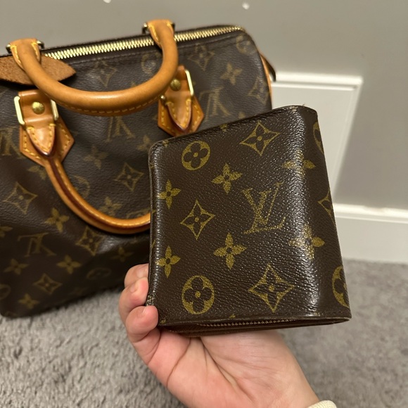 LV SMALL COMPACT WALLET - Picture 2 of 7